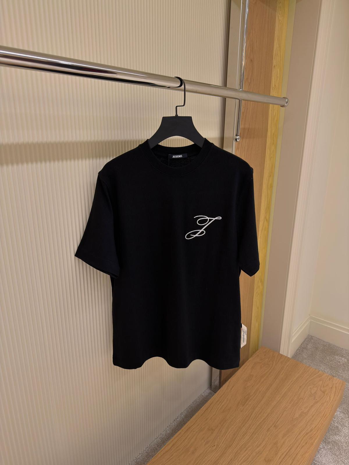 JACQUEMUS T SHIRT